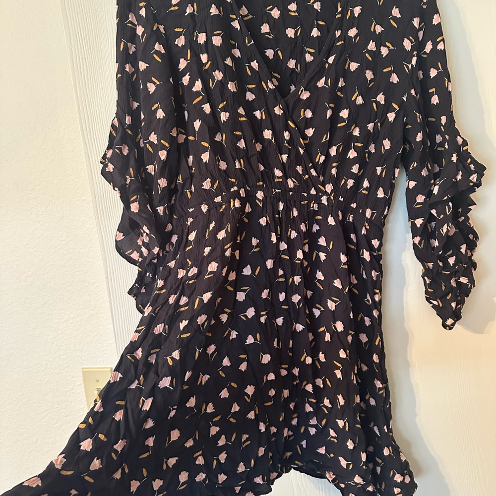 Billabong EUC flirty summer dress L. Navy/pink